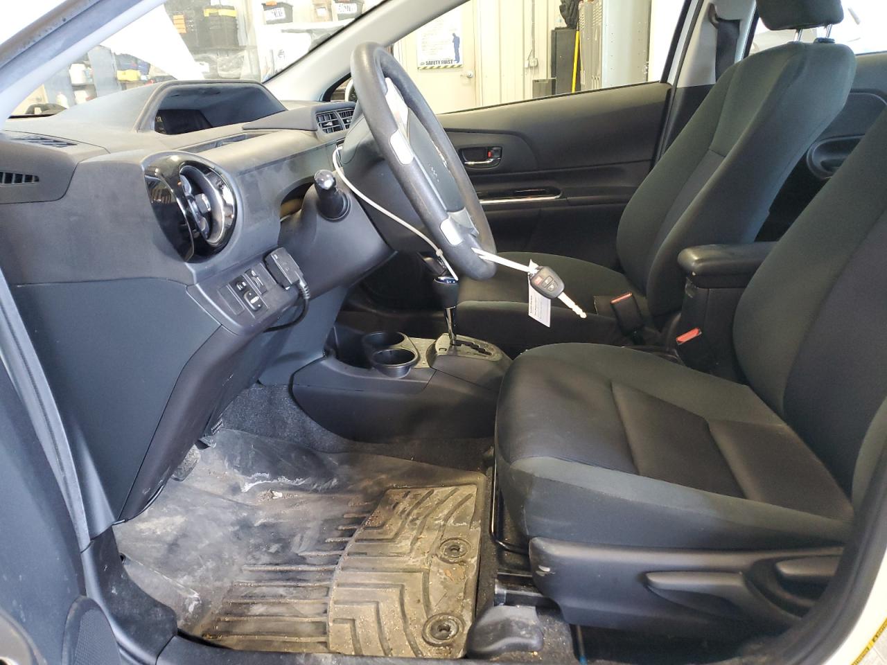 2016 Toyota Prius C VIN: JTDKDTB32G1122627 Lot: 53493745