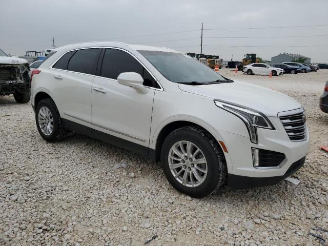  CADILLAC XT5 2017 Белы