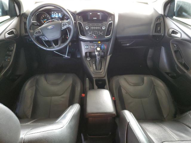 Хэтчбеки FORD FOCUS 2015 Серебристый