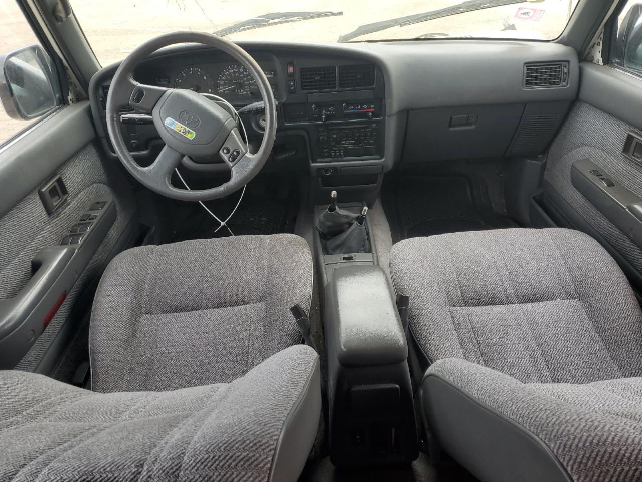 1992 Toyota 4Runner Vn39 Sr5 VIN: JT3VN39W1N0074751 Lot: 53925455