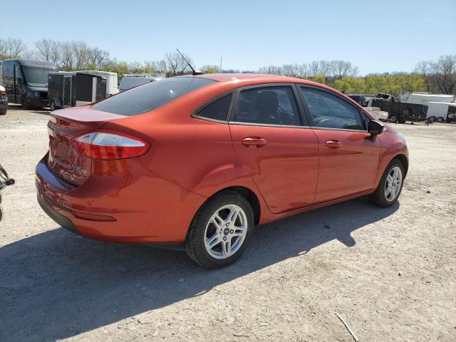  FORD FIESTA 2018 Красный