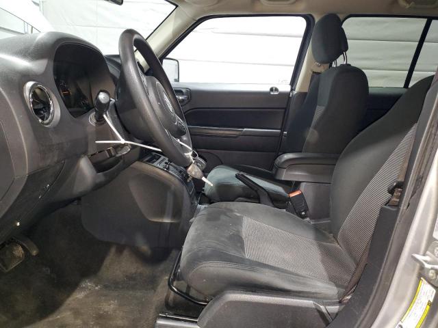  JEEP PATRIOT 2016 Srebrny