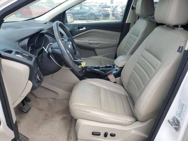Паркетники FORD ESCAPE 2015 Белы
