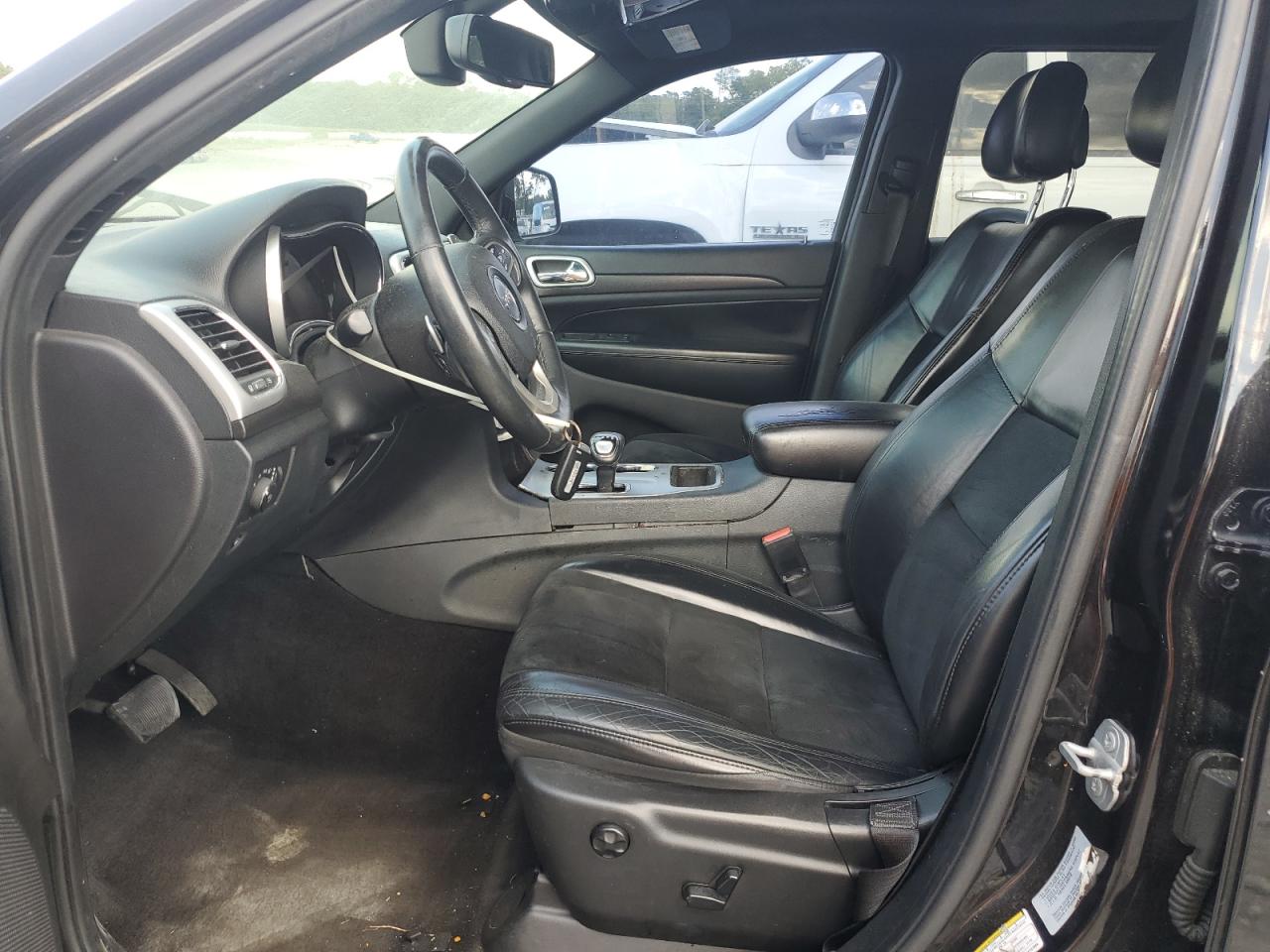 2015 Jeep Grand Cherokee Laredo VIN: 1C4RJEAGXFC131585 Lot: 55092315