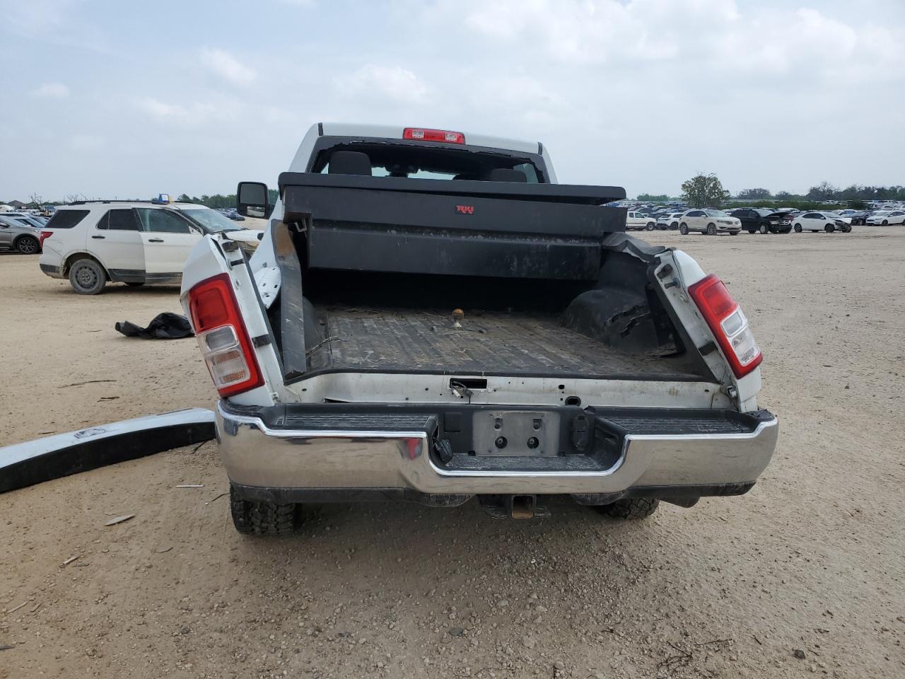 2024 Ram 2500 Big Horn VIN: 3C6UR5DL3RG176923 Lot: 51490145