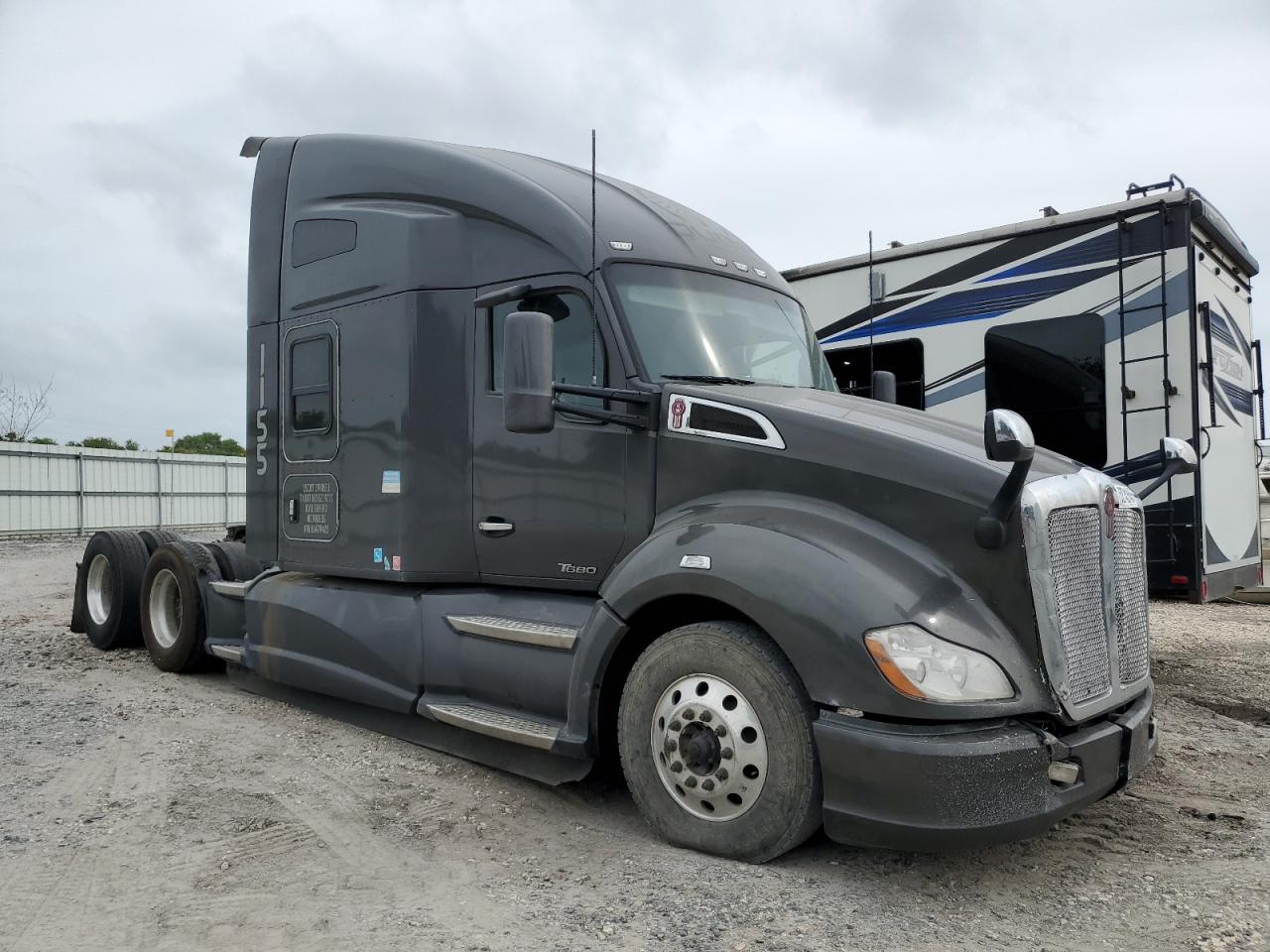 Corpus Christi, TX에서 판매 중인 2022 Kenworth T680 Semi Truck - Normal Wear