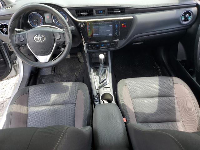  TOYOTA COROLLA 2018 Серебристый