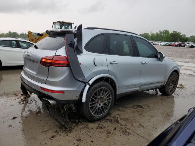  PORSCHE CAYENNE 2017 Сріблястий