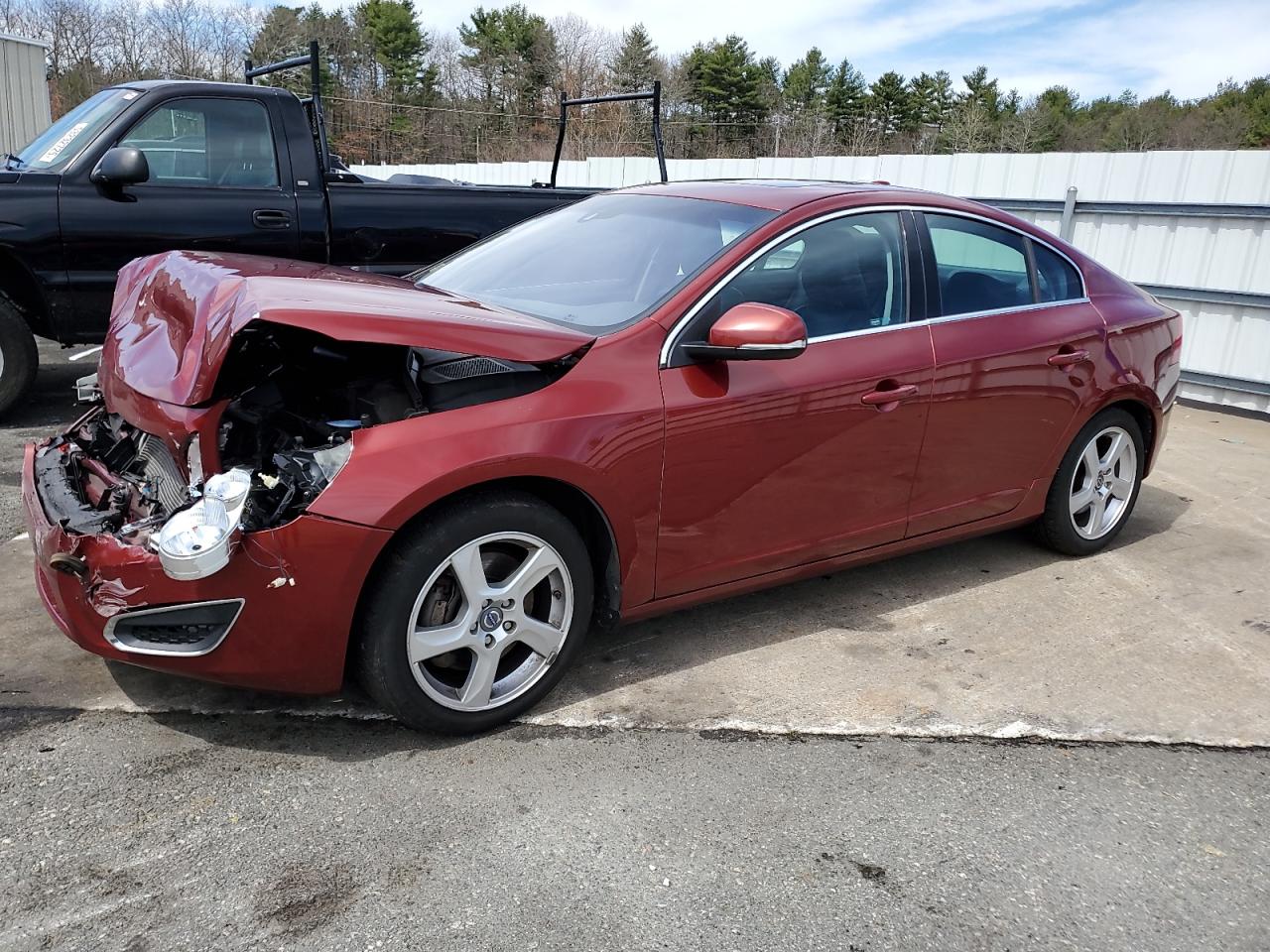 2013 Volvo S60 T5 en Venta en Exeter, RI - Front End