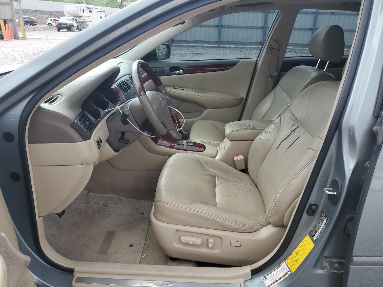 2004 Lexus Es 330 VIN: JTHBA30G440011611 Lot: 55029235