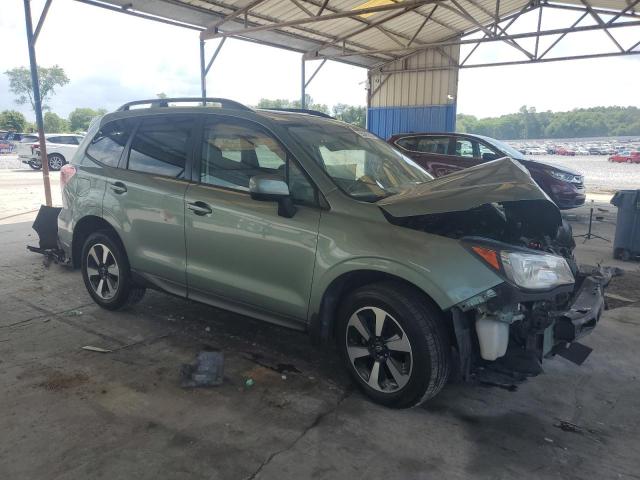  SUBARU FORESTER 2018 Зеленый