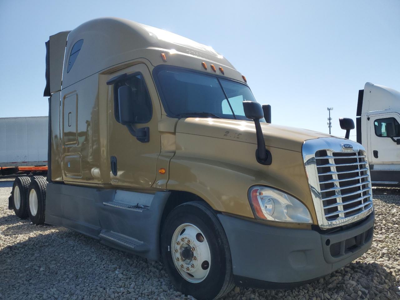2016 Freightliner Cascadia 125 Semi Truck იყიდება Louisville-ში, KY - Normal Wear