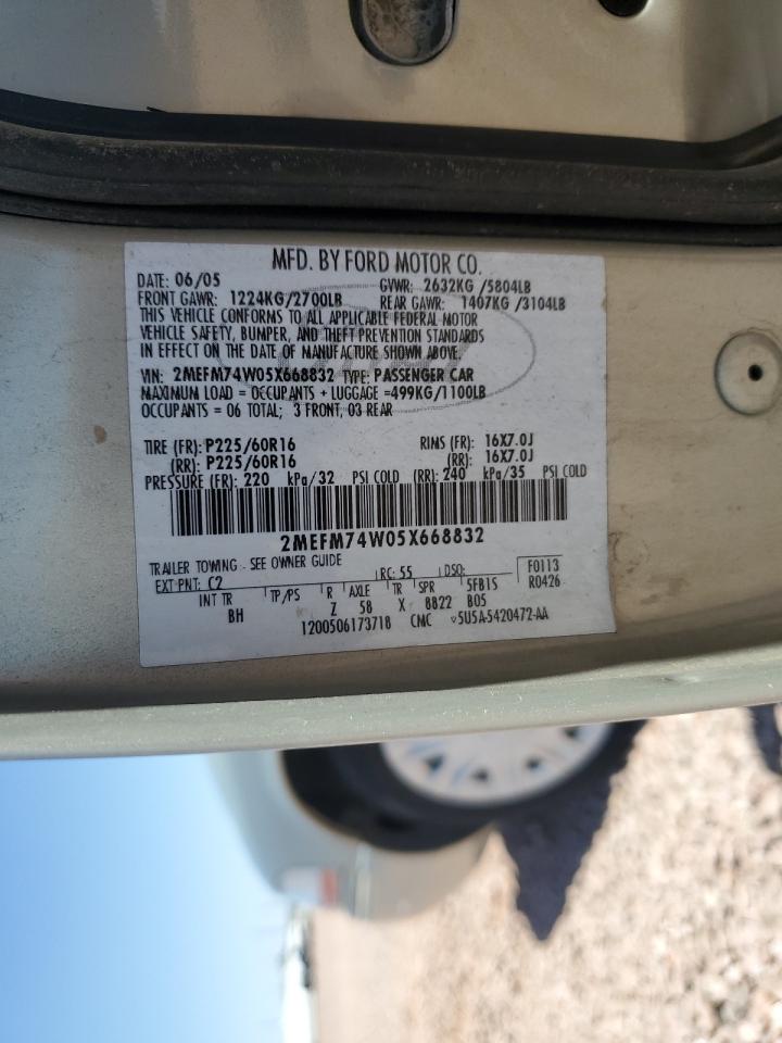 2005 Mercury Grand Marquis Gs VIN: 2MEFM74W05X668832 Lot: 54105785