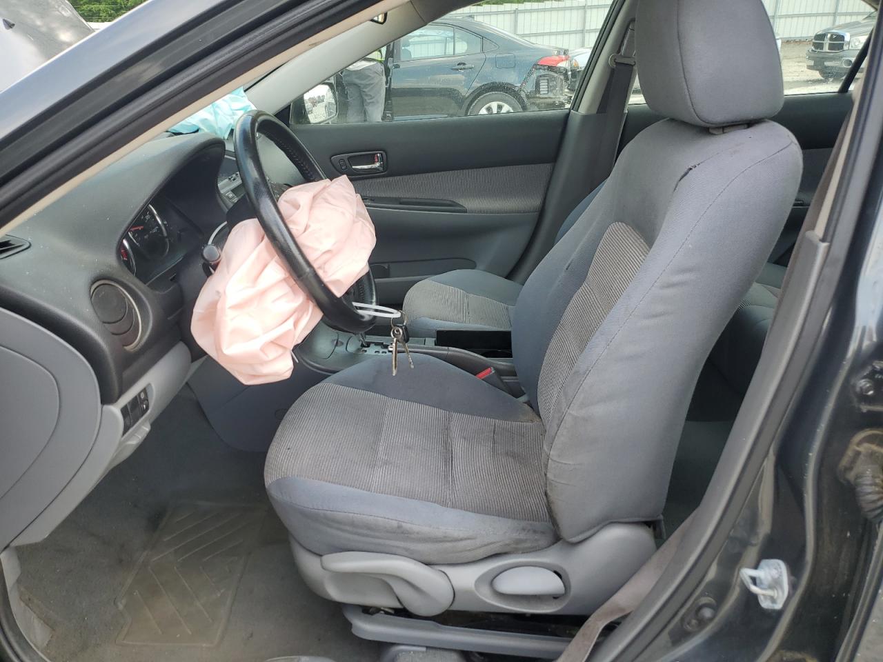 2004 Mazda 6 I VIN: 1YVFP80C645N81327 Lot: 53787395