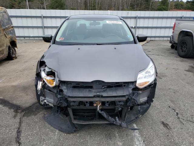 Sedans FORD FOCUS 2012 Gray
