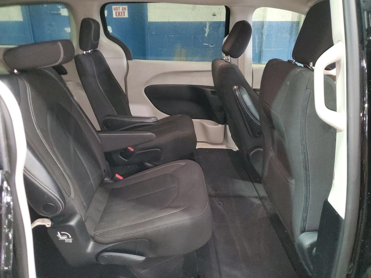 2022 Chrysler Voyager Lx VIN: 2C4RC1CG5NR219031 Lot: 51882285