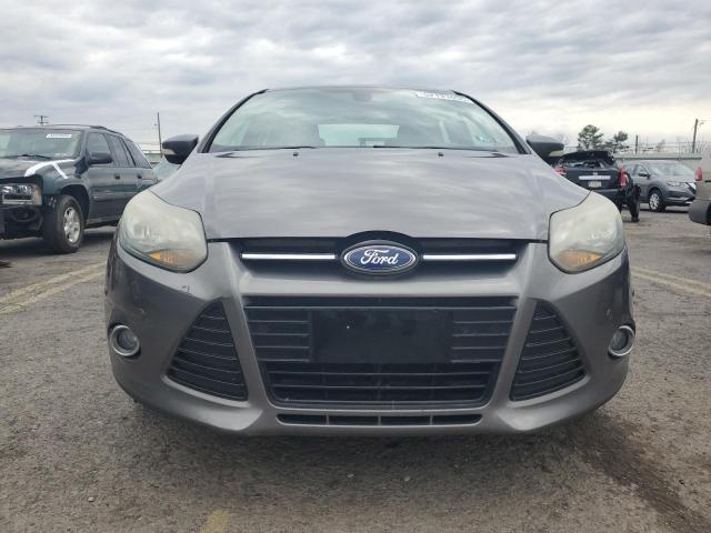  FORD FOCUS 2012 Серый