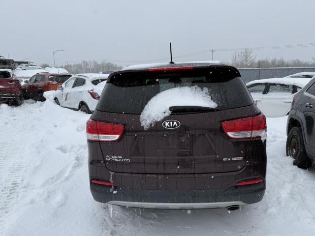 Паркетники KIA SORENTO 2016 Коричневый