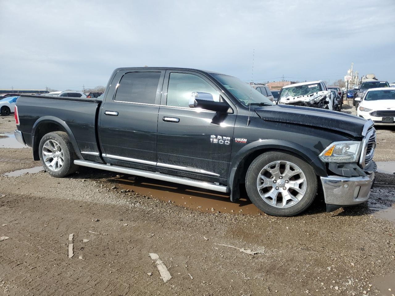 2016 RAM 1500 - Image 4