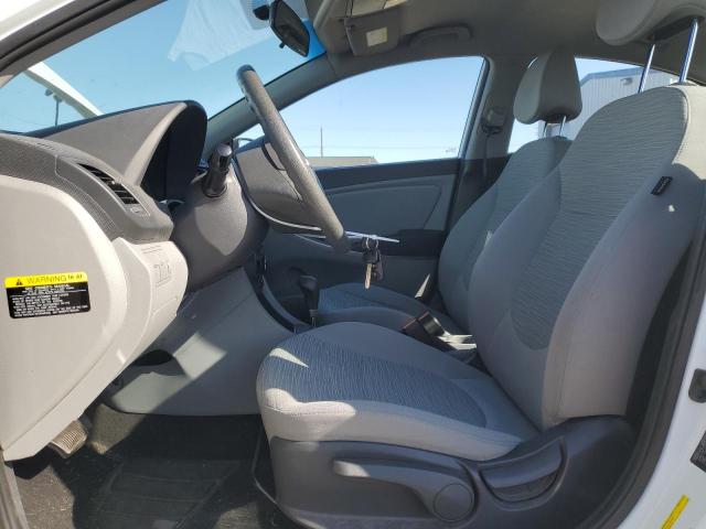  HYUNDAI ACCENT 2015 Белы