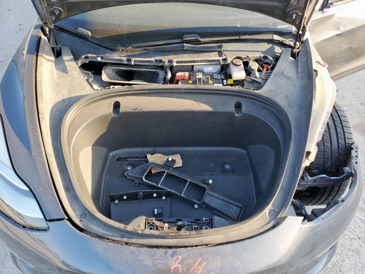 2020 Tesla Model 3 VIN: 5YJ3E1EB2LF710618 Lot: 52434495