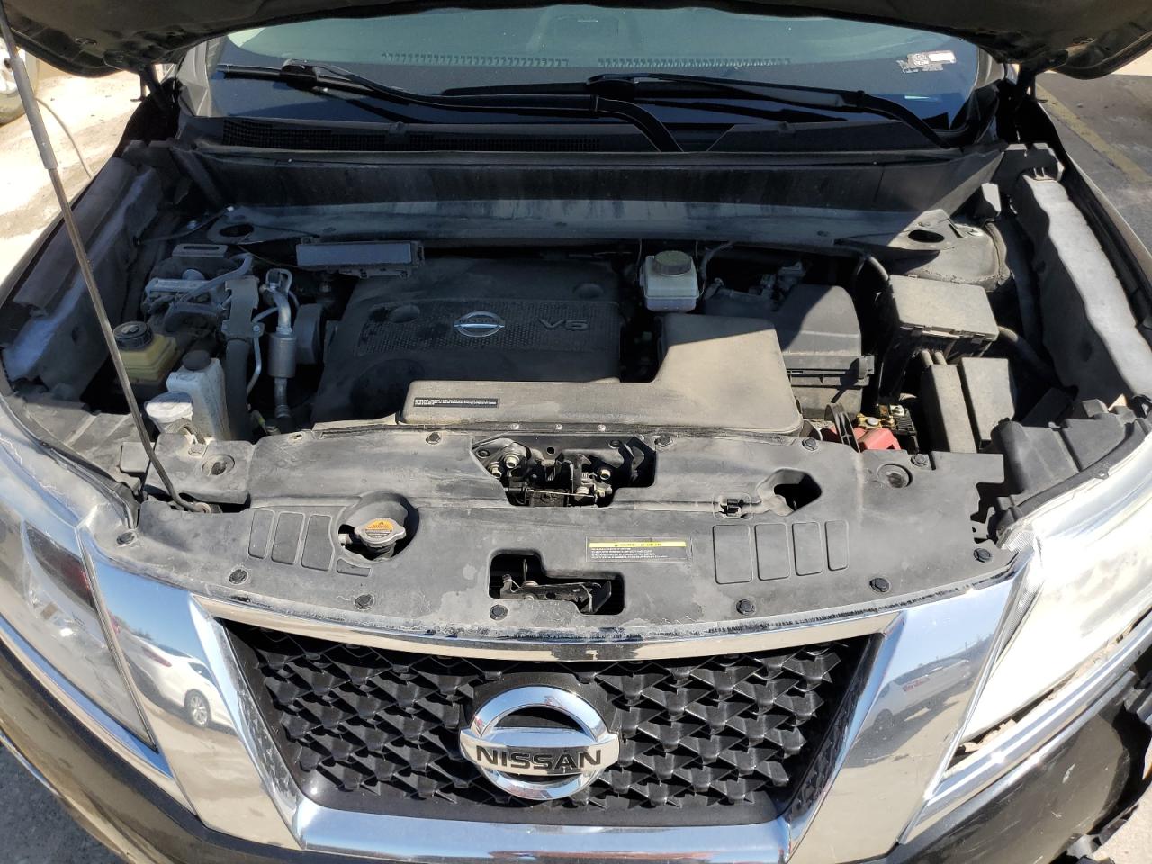 2015 Nissan Pathfinder S VIN: 5N1AR2MM9FC647972 Lot: 54556885