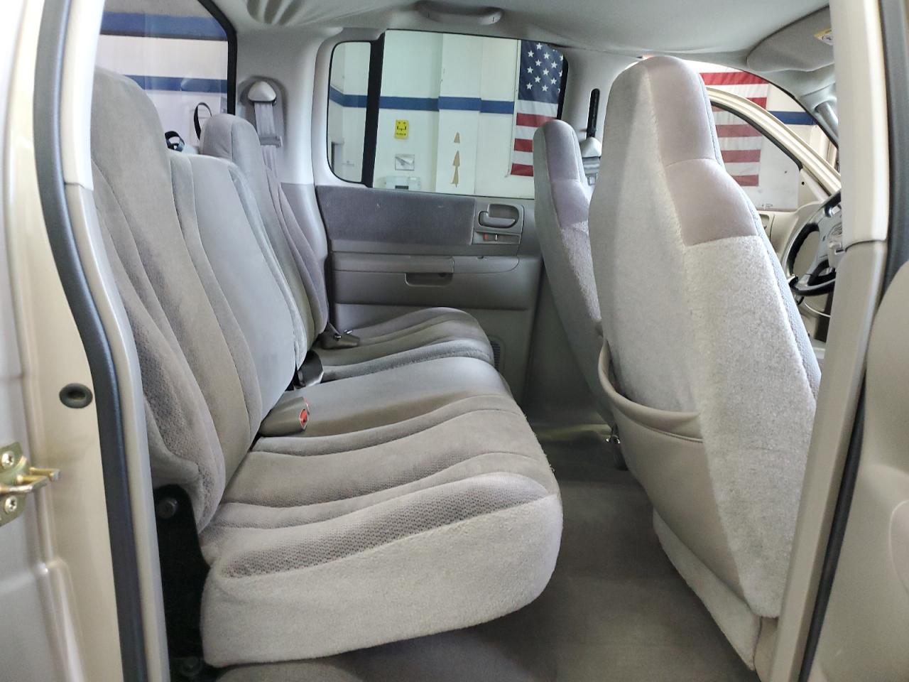 2004 Dodge Dakota Quad Slt VIN: 1D7HG48N24S528242 Lot: 52423025