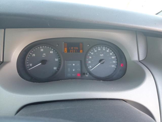 2005 VAUXHALL VIVARO 290