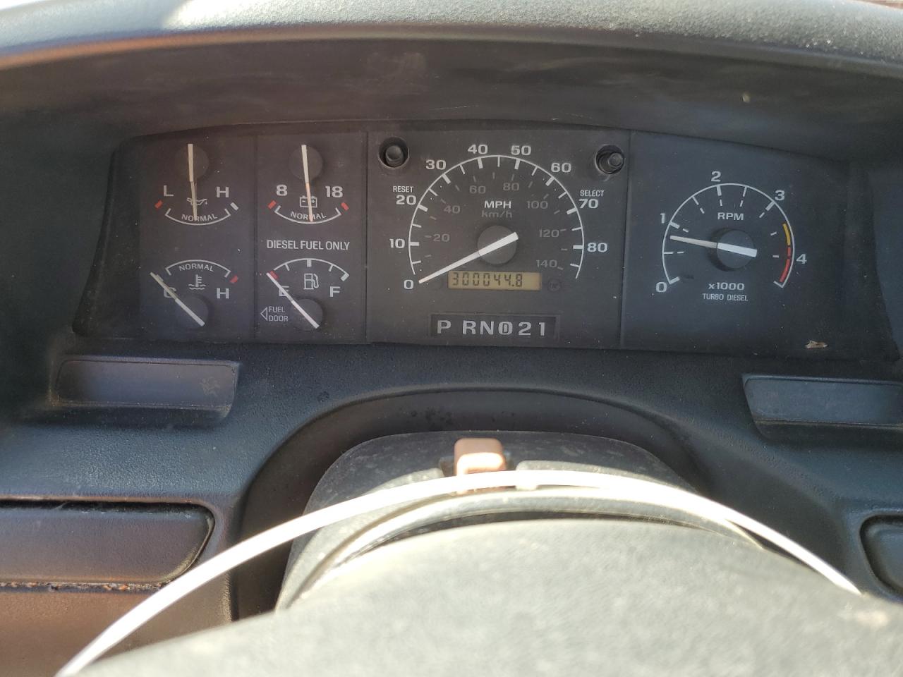 1997 Ford F350 VIN: 1FTHF36FXVEC62133 Lot: 53655755