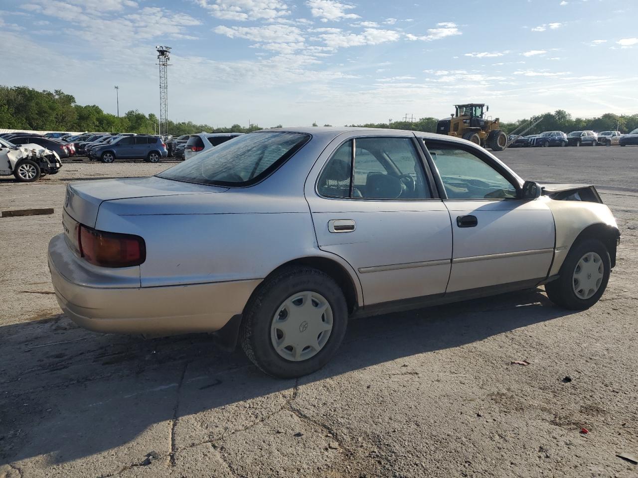1996 Toyota Camry Dx VIN: 4T1BG12K2TU665547 Lot: 54147855