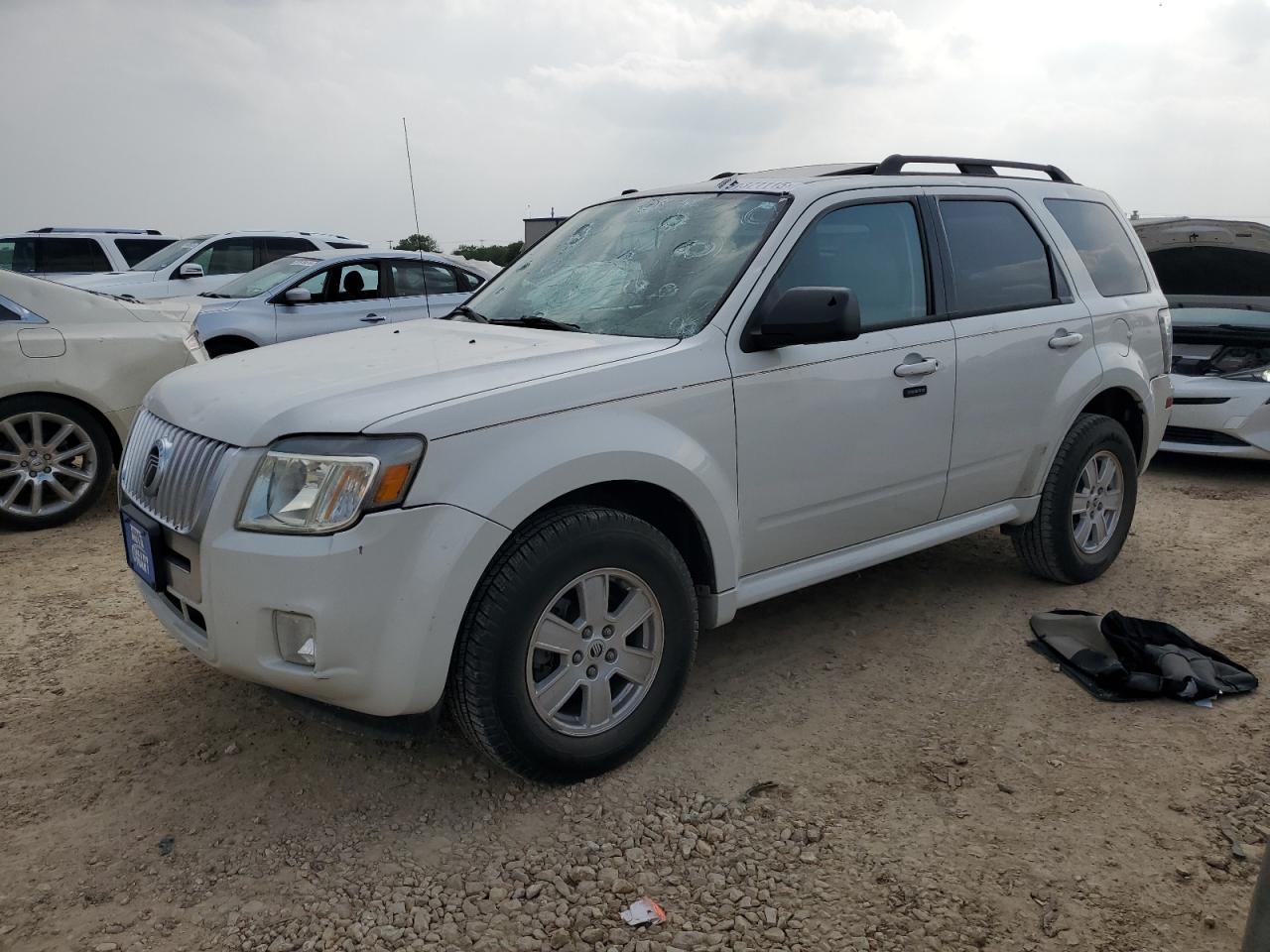 2010 Mercury Mariner продається в San Antonio, TX - Hail