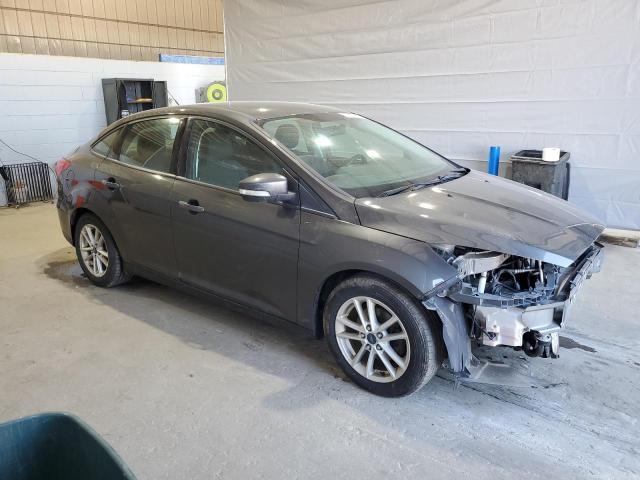 Sedans FORD FOCUS 2016 Szary
