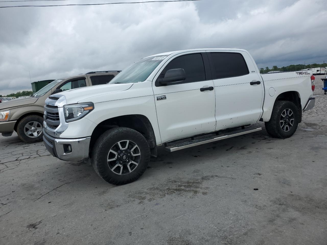 2014 Toyota Tundra Crewmax Sr5 продається в Lebanon, TN - Hail