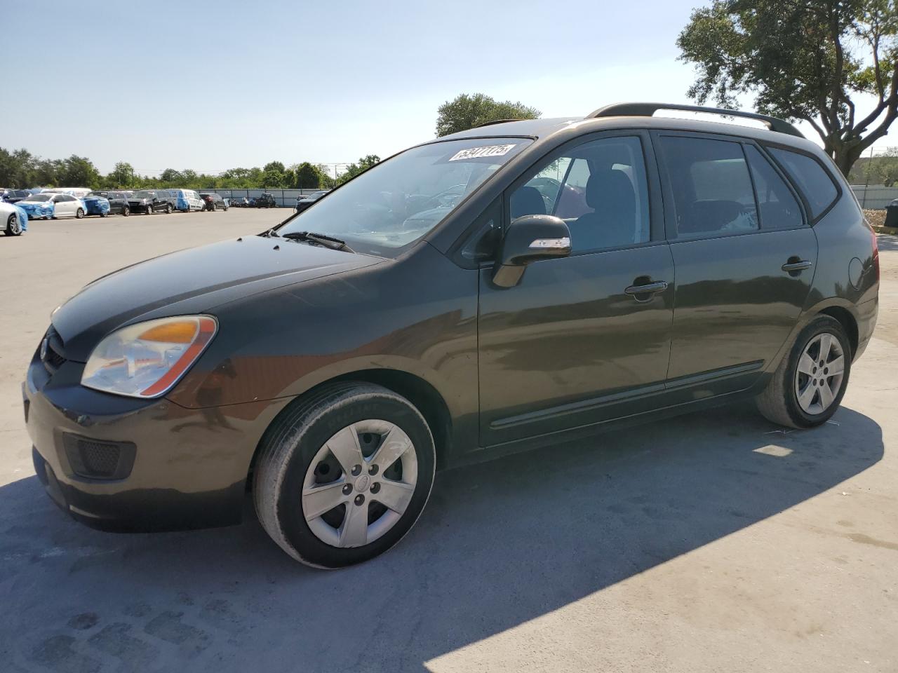 2010 Kia Rondo Lx for Sale in Orlando, FL - Side