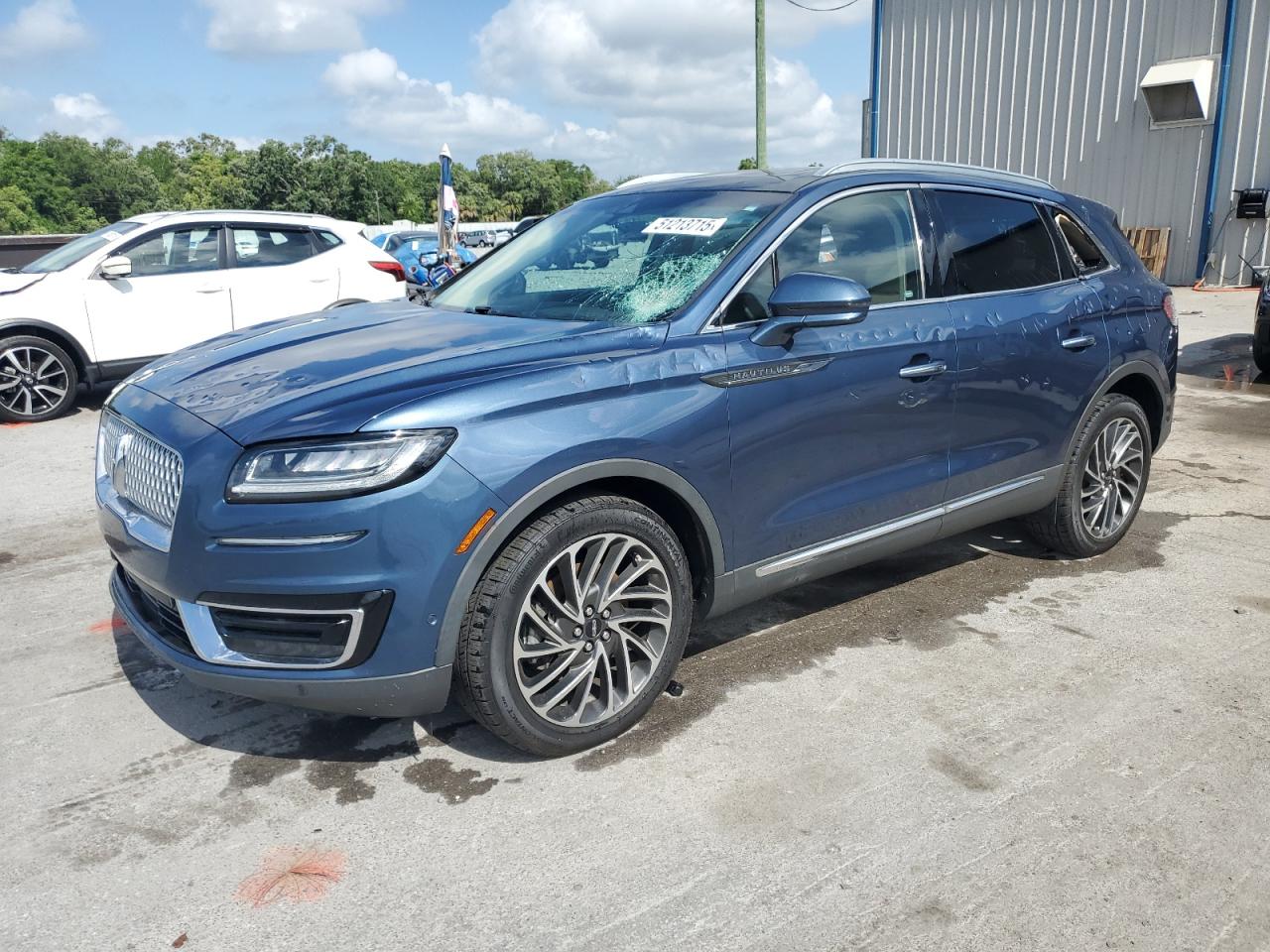 2019 Lincoln Nautilus Reserve for Sale in Apopka, FL - Vandalism