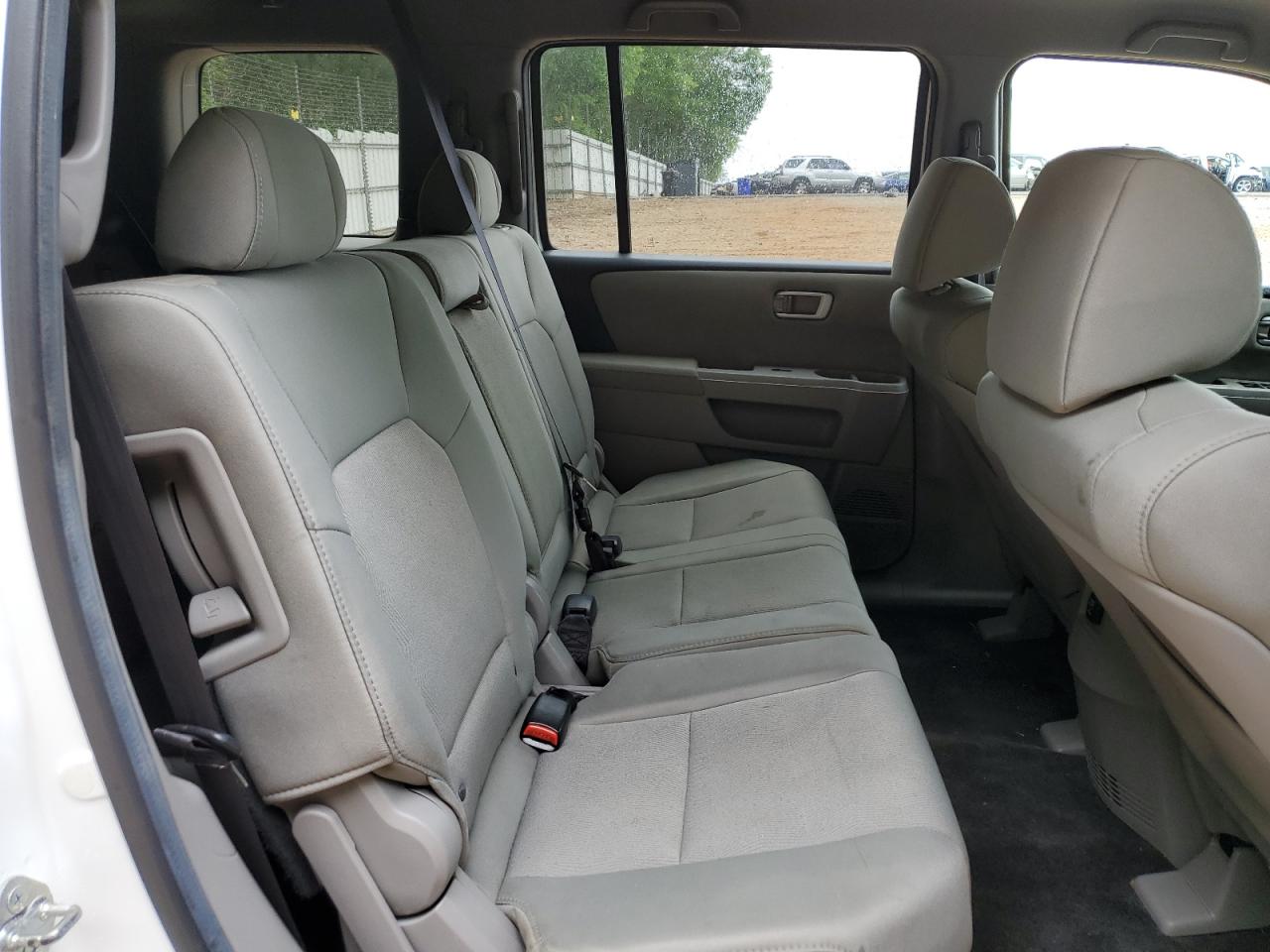 2011 Honda Pilot Lx VIN: 5FNYF3H28BB052327 Lot: 54127065