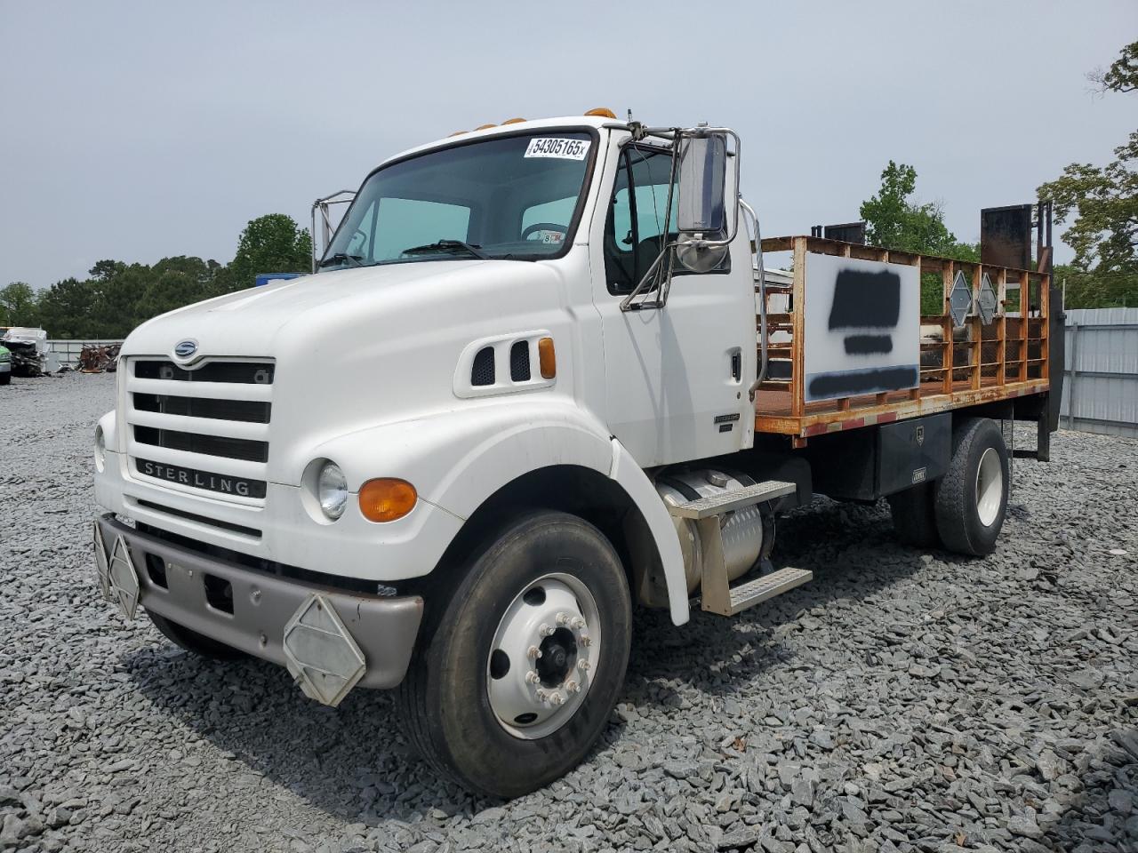 2005 Sterling Truck L 7500 იყიდება Dunn-ში, NC - Minor Dent/Scratches
