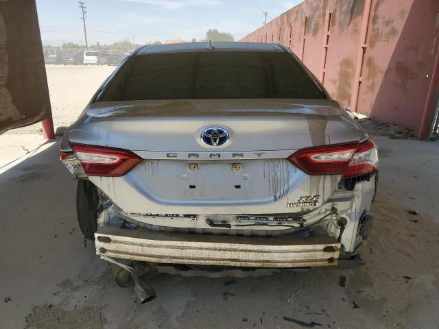 TOYOTA CAMRY 2020 Серебристый