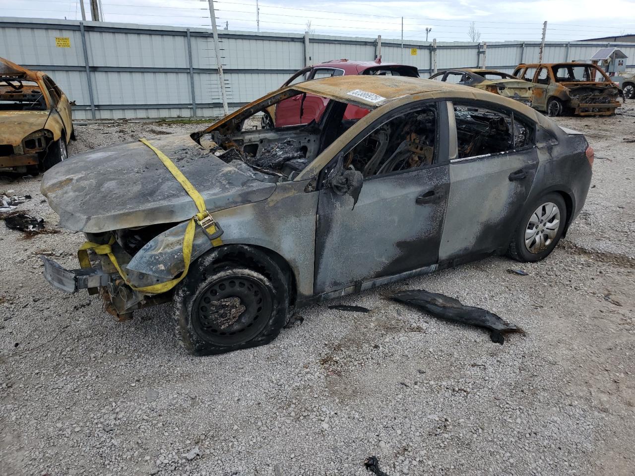 2013 Chevrolet Cruze Ls na sprzedaż w Lexington, KY - Burn