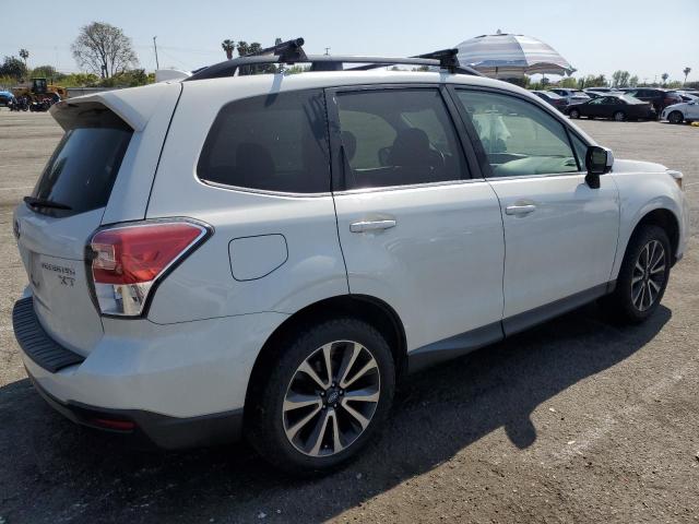  SUBARU FORESTER 2017 Білий