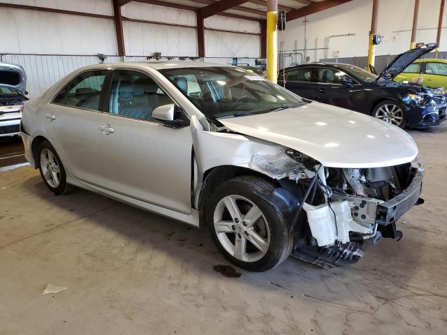  TOYOTA CAMRY 2013 Srebrny