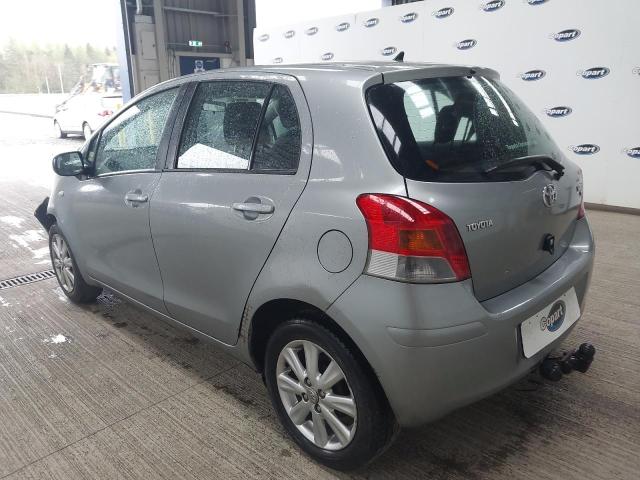 2010 TOYOTA YARIS TR V