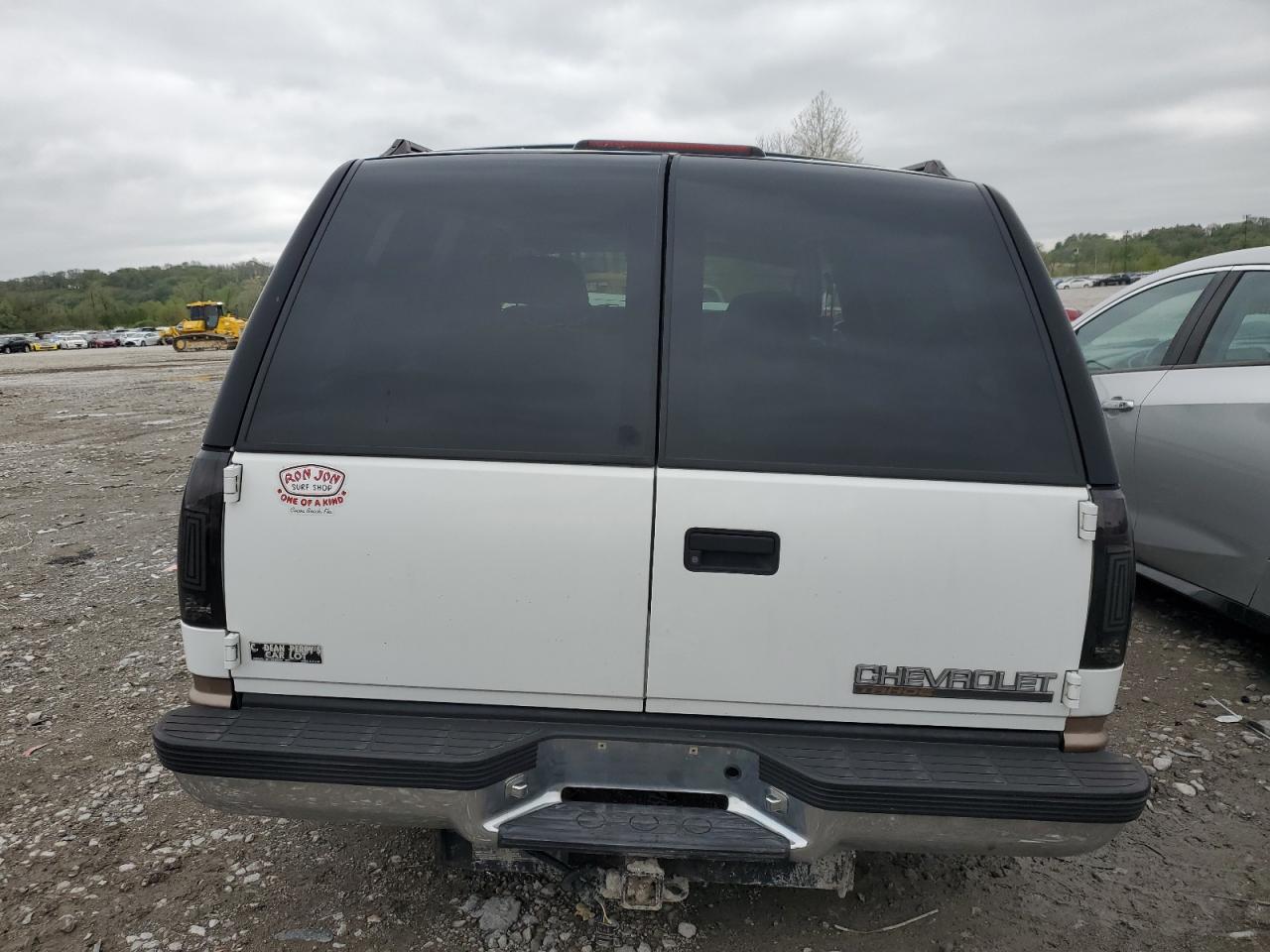 1998 Chevrolet Tahoe K1500 VIN: 1GNEK13R9WJ335008 Lot: 53403405