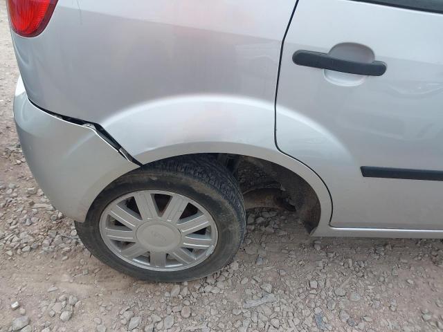 2002 FORD FIESTA GHI