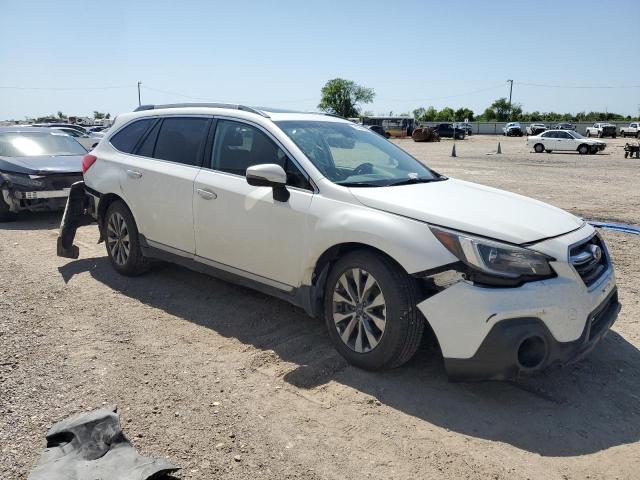  SUBARU OUTBACK 2019 White