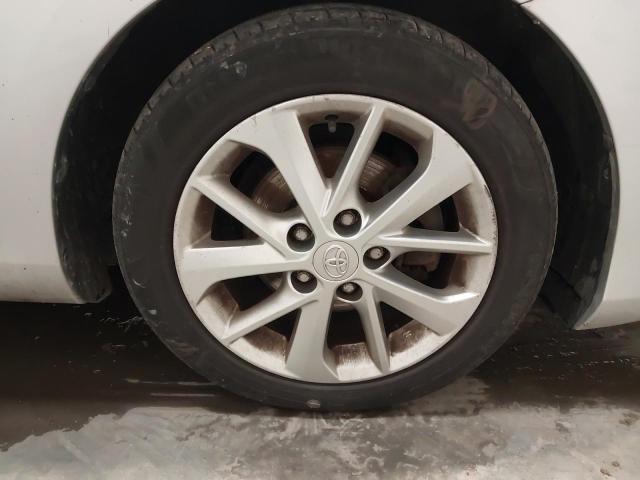 2013 TOYOTA AURIS
