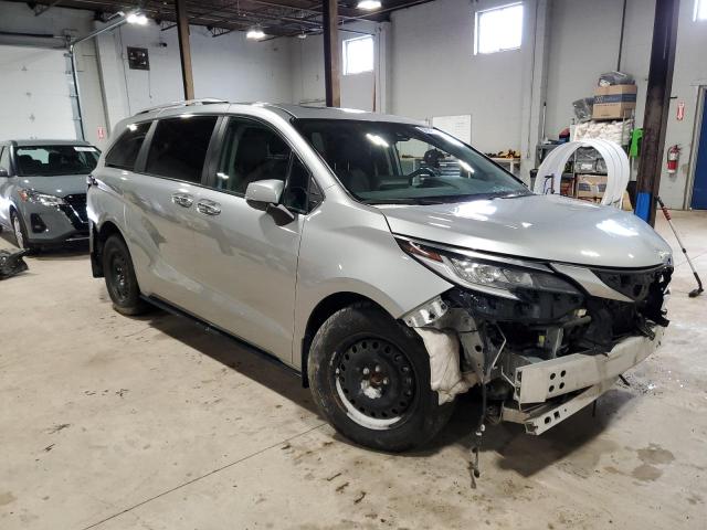 2022 TOYOTA SIENNA LE