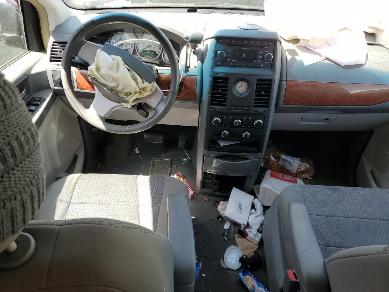 2008 Chrysler Town & Country Lx VIN: 2A8HR44H38R625888 Lot: 60596965