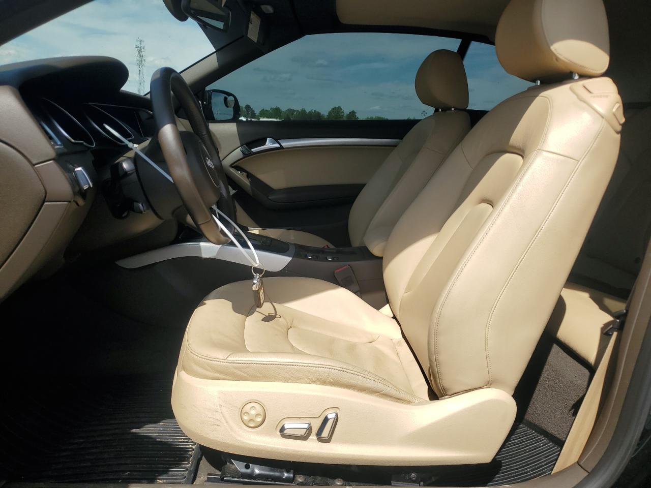 2015 Audi A5 Premium VIN: WAUCFAFH2FN002646 Lot: 53908965