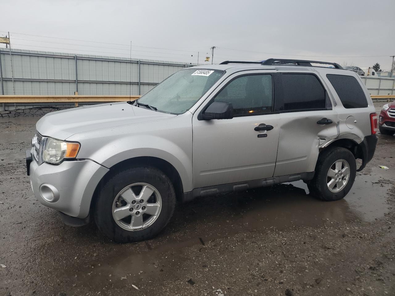 2009 Ford Escape Xlt იყიდება Dyer-ში, IN - Side
